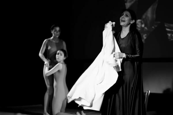 Imagine din spectacolul Fugato labile pour Camille Claudel Foto Steluța Popescu