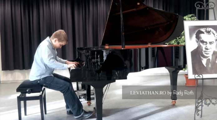 Paul Braica - pianist român Paul Braica - pianist român
