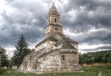 Ștefan, primul pictor muralist român cunoscut Biserica din Densuș Sursa foto Wikipedia