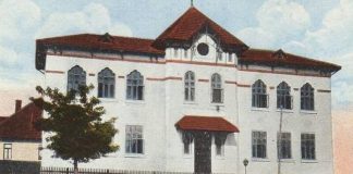 Medgidia, Școala de fete în anii 1920