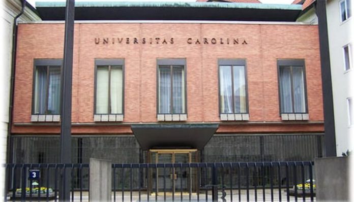 universitatea-carolina-praga-696x398