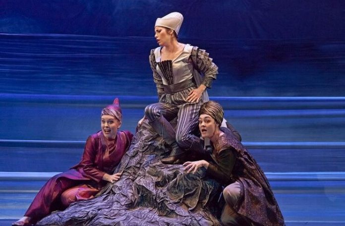 Imagine din spectacolul ”Dido și Aeneas” de Henry Purcell, Opera Israeliană Imagine din spectacolul ”Dido și Aeneas” de Henry Purcell, Opera Israeliană