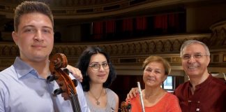 ”Cazacu String Trio” și Constanţa Cazacu (flaut). Foto: Virgil Oprina