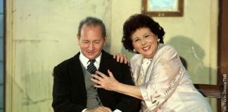 Știri: Într-un nou rol, Adela Mărculescu revine în spectacolul ”Idolul şi Ion Anapoda” (Teatrul Național din București, 7 noiembrie 2018) Dan Puric și Adela Mărculescu. Foto Florin Ghioca, TNB