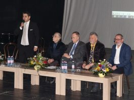 Colocviile ”Brâncuși”, Târgu Jiu, februarie 2019. De la stânga la dreapta: Adrian Tudor, Serge Fauchereau, Radu Boroianu, Pavel Șușară și Doru Strîmbulescu