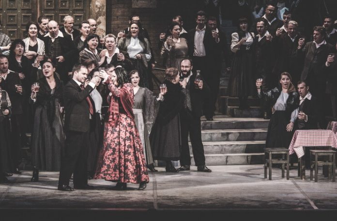 Imagine din spectacolul ”Cavalleria rusticana”, Opera Națională București