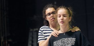Imagine din spectacolul ”Concord Floral”, Teatrul Maghiar de Stat din Cluj-Napoca