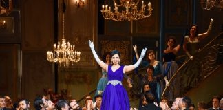 ”La Traviata”, Opera Națională București. Fotografie de Steluța Popescu