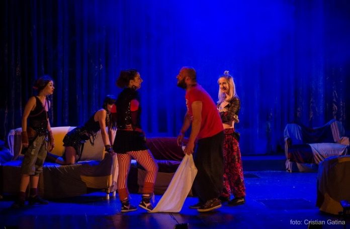 ”Visul unei nopți de vară”, Teatrul de Nord din Satu Mare. Fotografie de Cristian Gatina