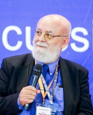 ”Valorile trebuie să rămână libere” – interviu cu editorul Costel Postolache, realizat de Mirela Nicolae Costel Postolache