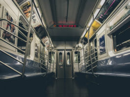Prima linie de metrou din New York calendar