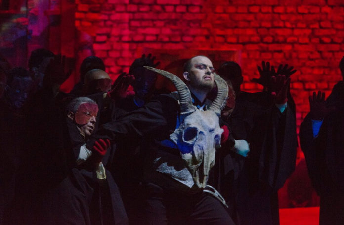 ”Faust”. Foto: Sebastian Bucur, Opera Națională București