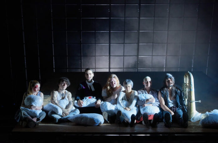 Foto: István Biró. Sursa: Teatrul Maghiar de Stat din Cluj-Napoca Foto István Biró. Sursa Teatrul Maghiar de Stat din Cluj-Napoca