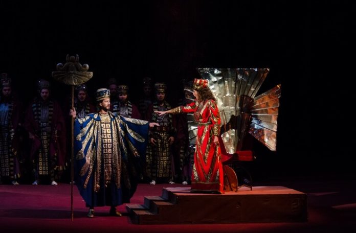 Fotografie de Sebastian Bucur, Opera Națională București Fotografie de Sebastian Bucur, Opera Națională București