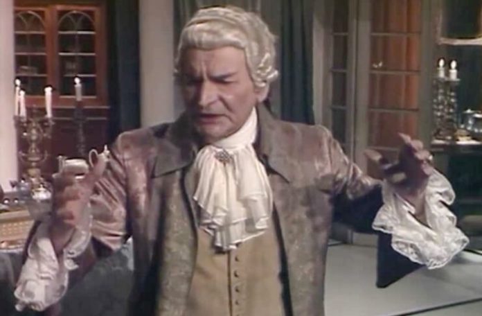 Radu Beligan (Antonio Salieri) în „Amadeus”. Sursa foto: TVR Radu Beligan (Antonio Salieri) în „Amadeus”. Sursa foto: TVR