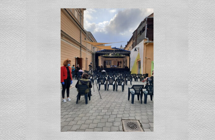 curtea teatrului de nord satu mare