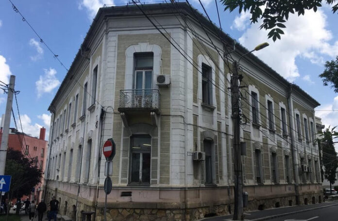 Farmacia B