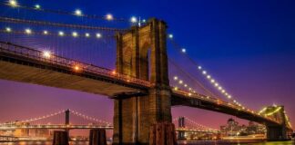 Inaugurarea celebrului pod suspendat „Brooklyn Bridge” (24 mai 1883) brooklyn bridge