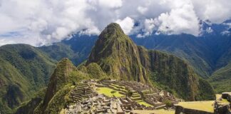 Redescoperirea orașului Machu Picchu Machu Picchu