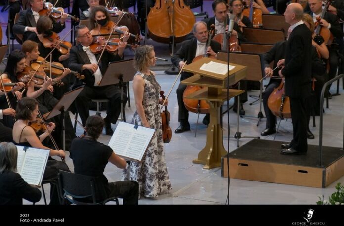 Hilary Hahn, Paavo Järvi, Orchestra Filarmonicii „George Enescu” din București, 28 august 2021, Sala Palatrului. Foto © Andrada Pavel, Festivalul „Enescu”