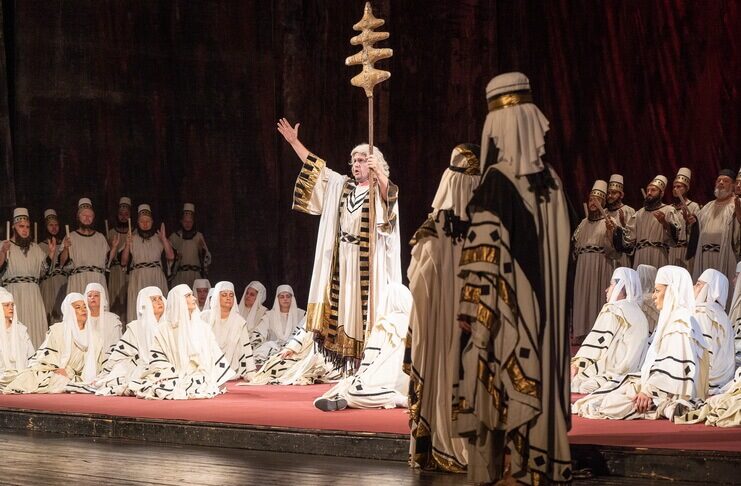 Știri: „Carmen” în cadrul FNT, „Nabucco” și „Don Giovanni”, pe scena Operei Naționale București, în a doua parte a lunii octombrie „Nabucco”. Sursa foto: ONB