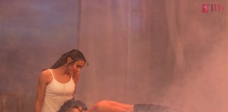 Știri: Baletul sibian invită publicul în Piața Mare la spectacolul „Othello”, care închide stagiunea. Acces gratuit (18 iulie 2026) Angelo Morgillo în rolul Othello și Alba Fernandez, în rolul Desdemona