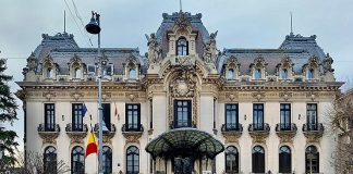 Știri: Un palat se restaurează. Un muzeu nu se oprește niciodată. Muzeul Național „George Enescu” redeschide curtea Palatului Cantacuzino și lansează programul estival „SUMMER TIME – Enescu și orașul” The_Cantacuzino_Palace_from_Bucharest_(Romania) (1)